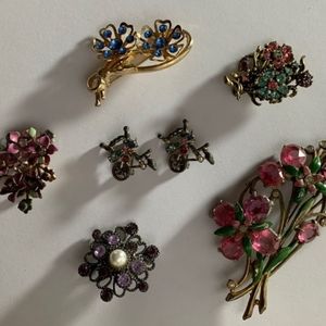 Lot of 6 Vintage Jewelry Pins